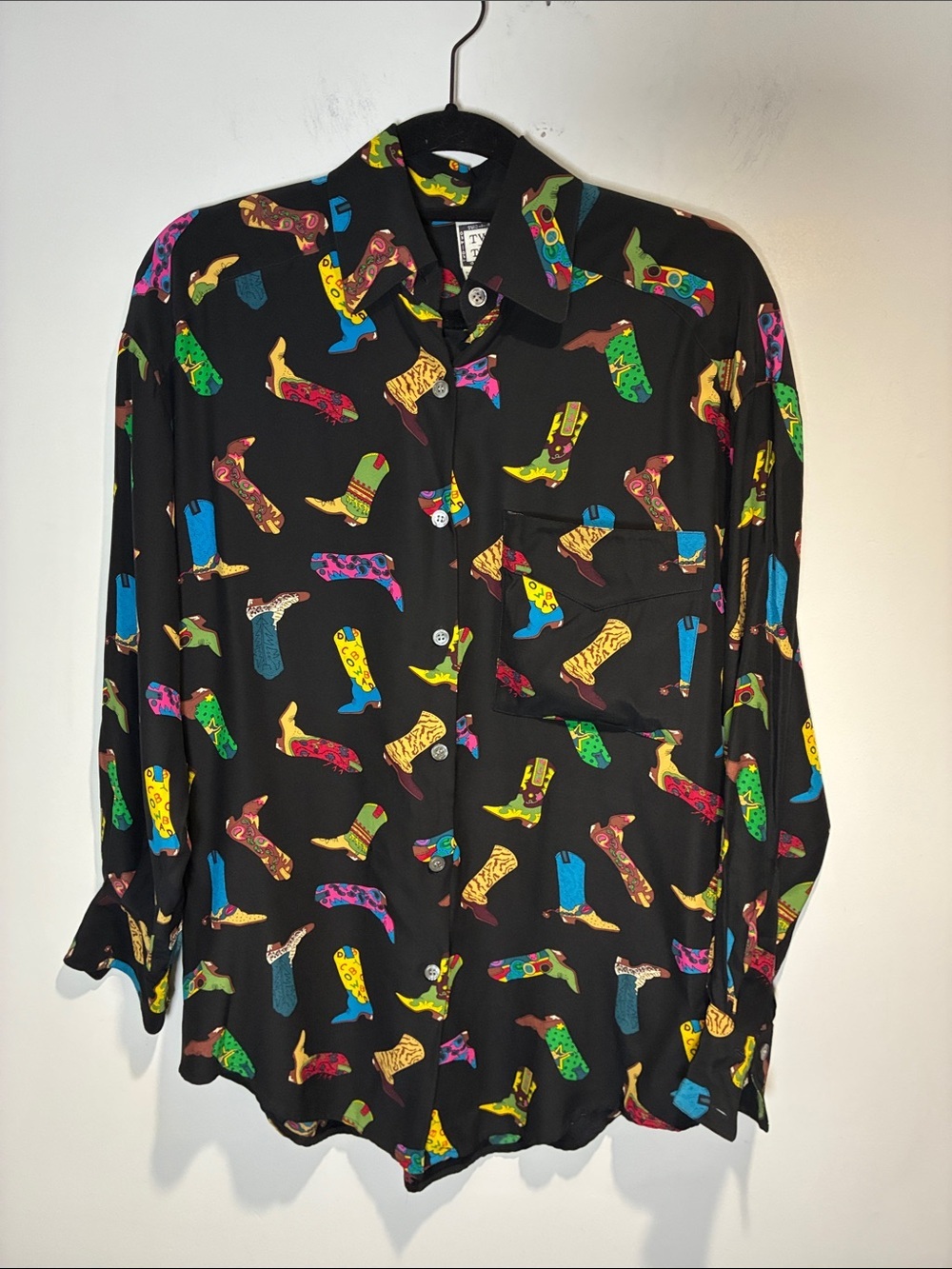 Two Two Silk Cowboy Boot Print Blouse Black Western Novelty Shirt L/XL - Picture 2 of 6